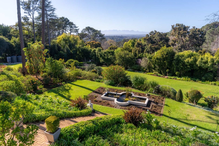4 Bedroom Property for Sale in Constantia Western Cape